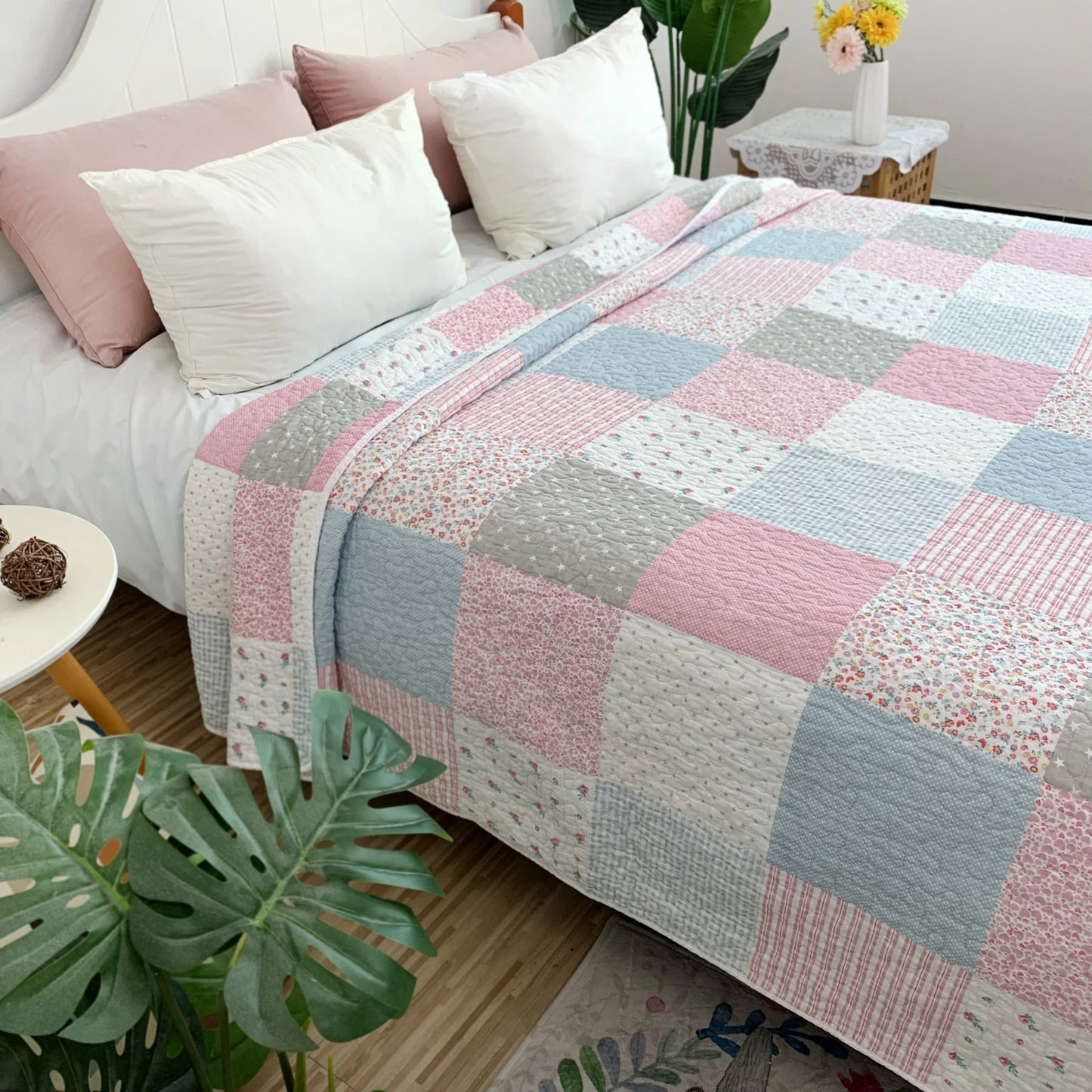 Lightweight Quilted Bedspread & Cover Set