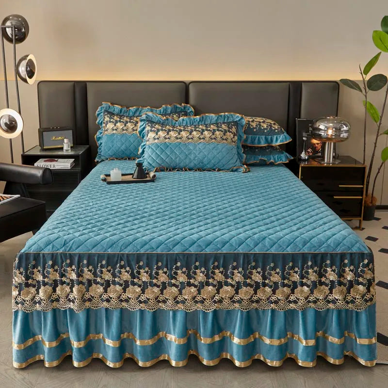 Luxury European Lace Velvet Bedspread Set