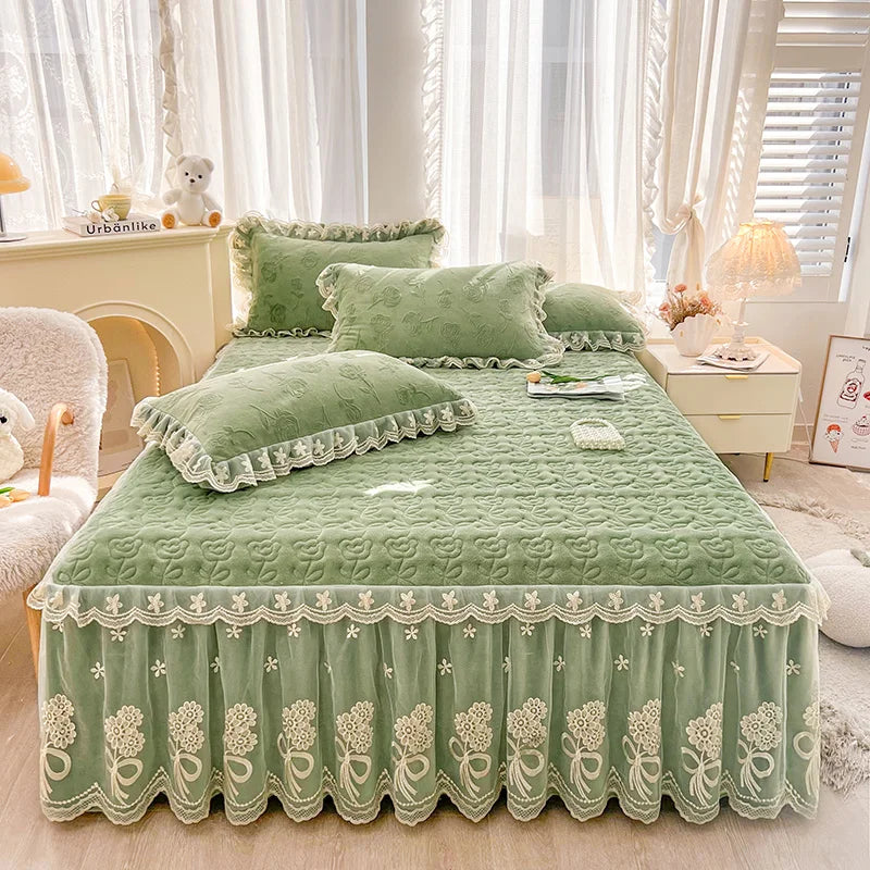 Modern Velvet Lace Bedspread | Quilted Bedding Cover