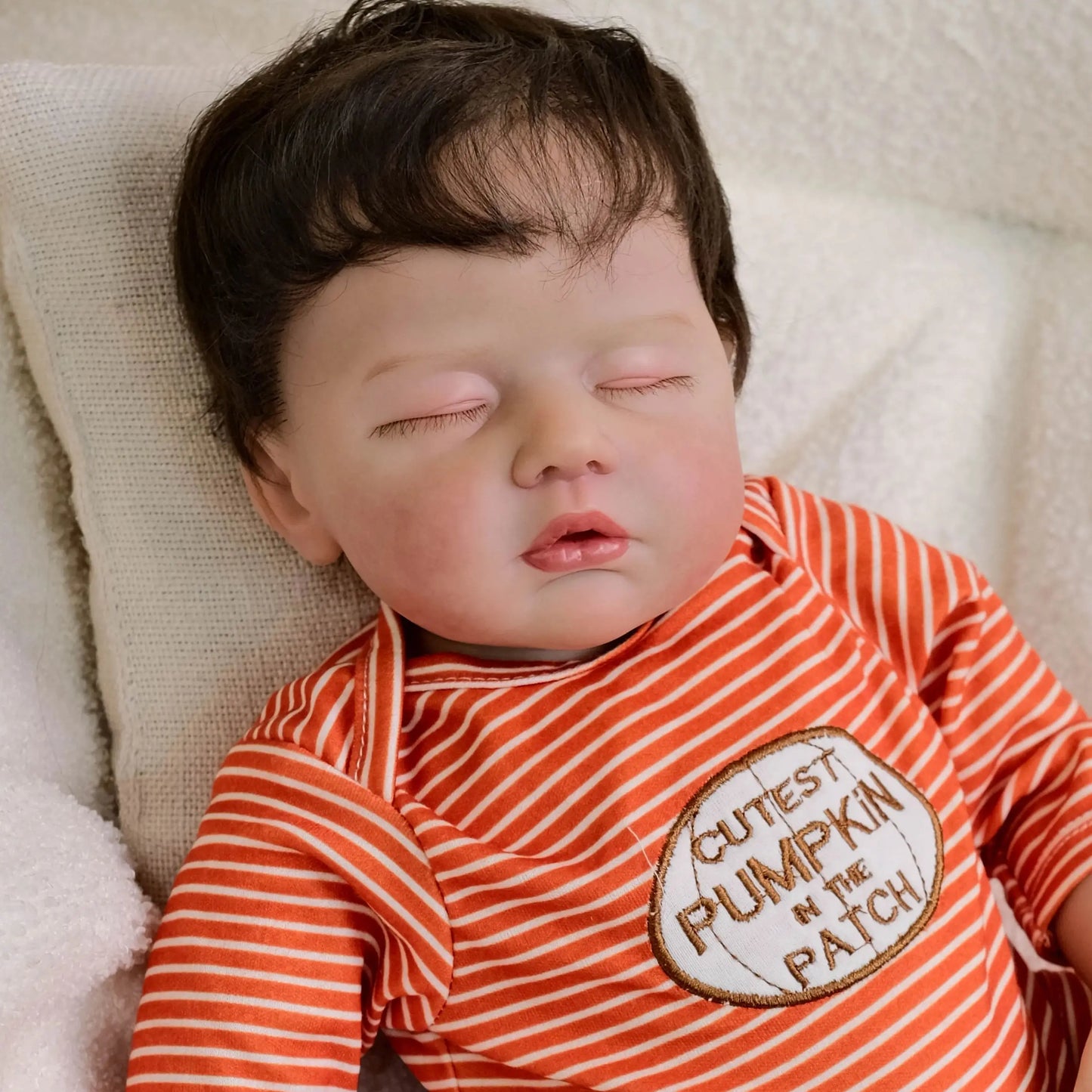 1PC 50cm/ 20-inch soft silicone sleeping reborn baby art baby doll toy girl lifelike 3D skin, holiday gift