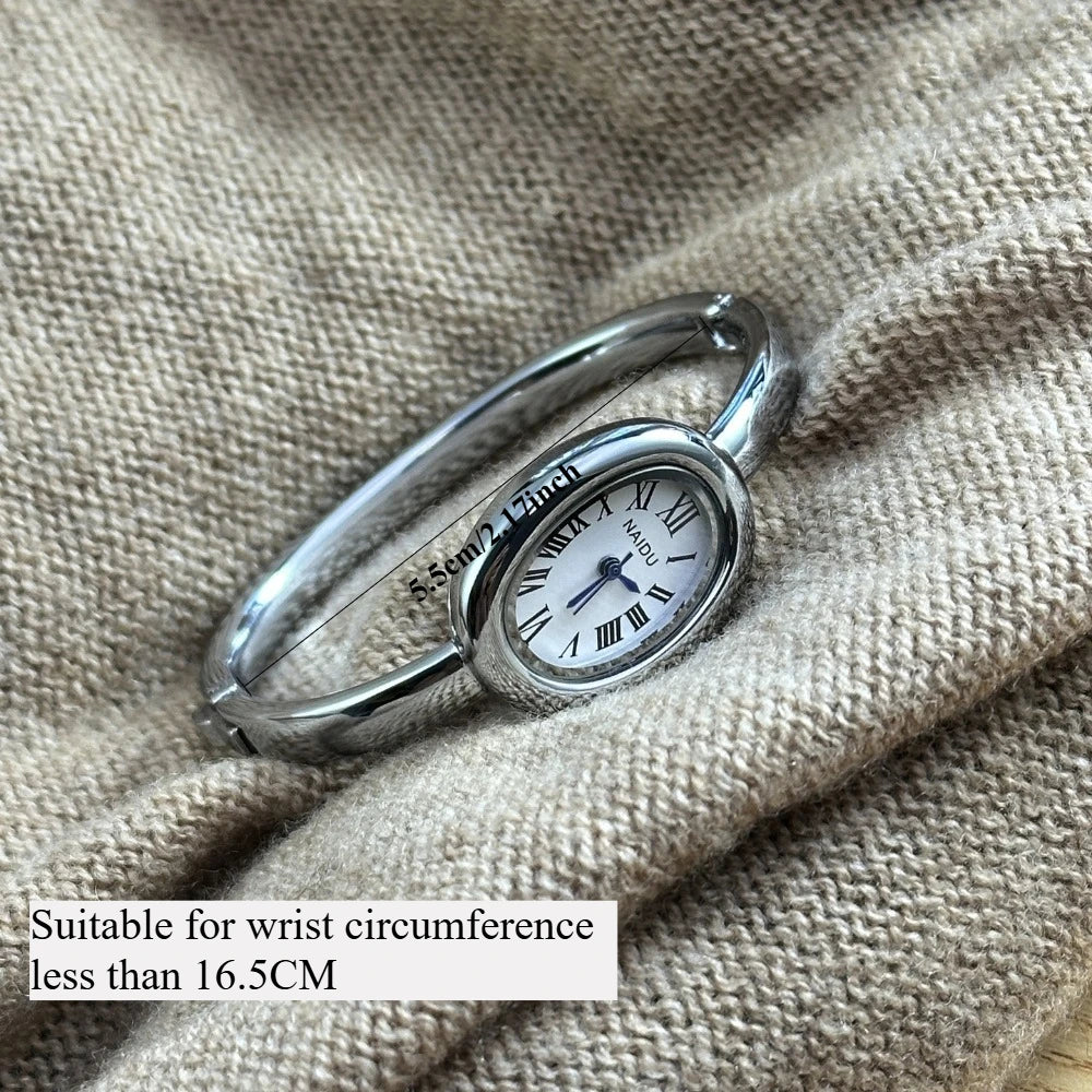 Elegant Women’s Oval Bracelet Watch .Fashion Quartz Timepiece