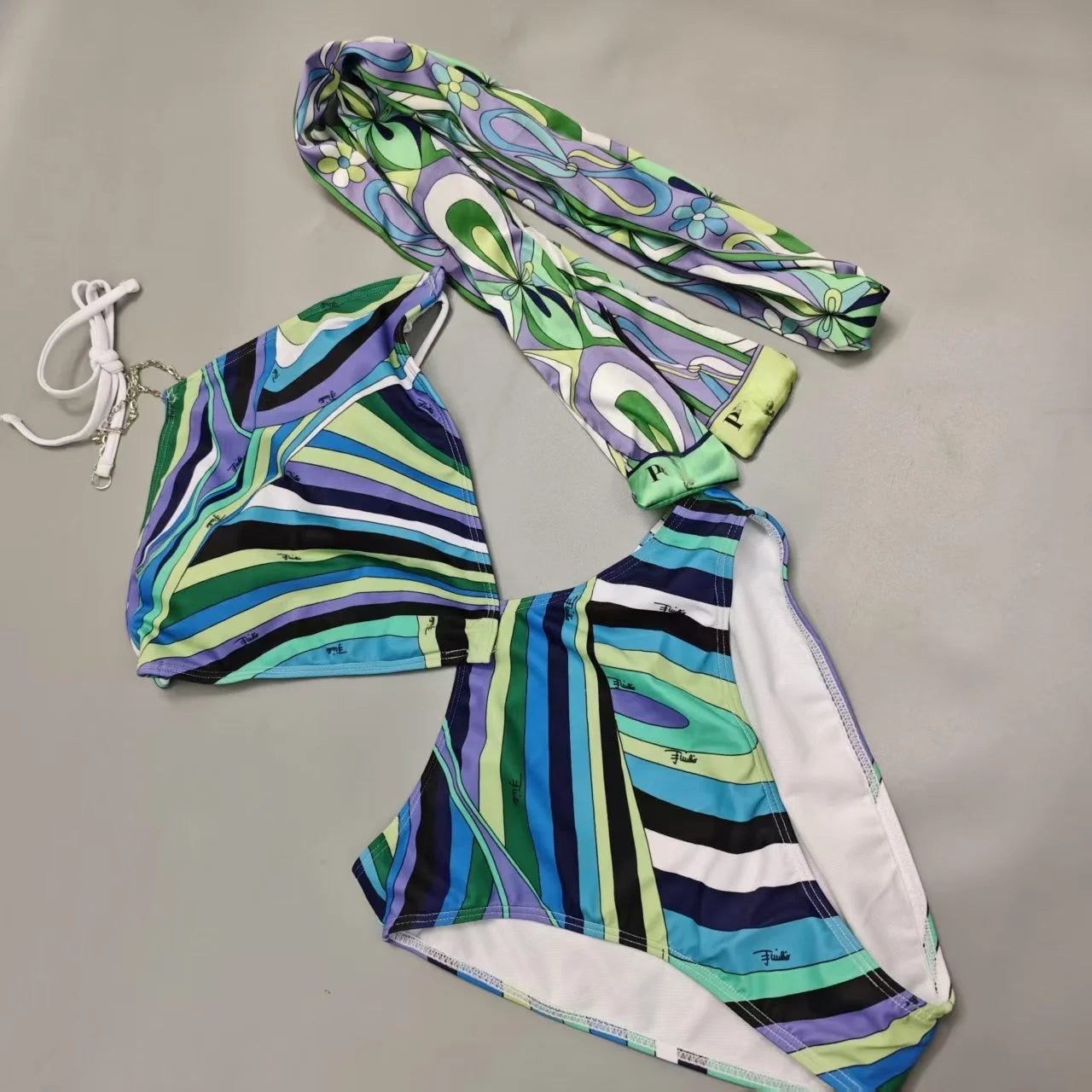Vintage Geometric Print 3-Piece Bikini Set.Women’s Beach & Resort Swimwear