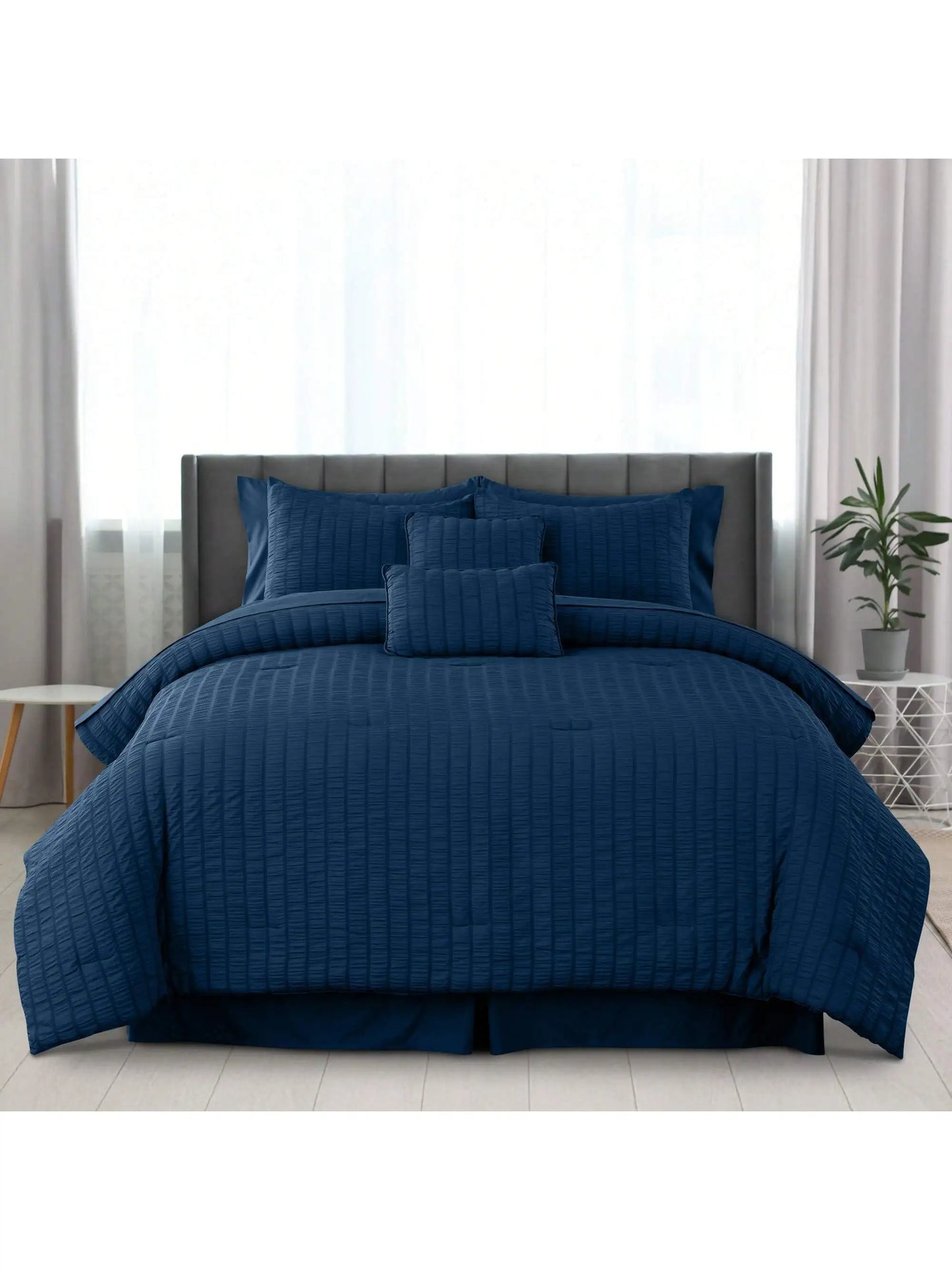 Luxury 10-Piece Comforter Bedding Set .Soft Seersucker Bed in a Bag Collection
