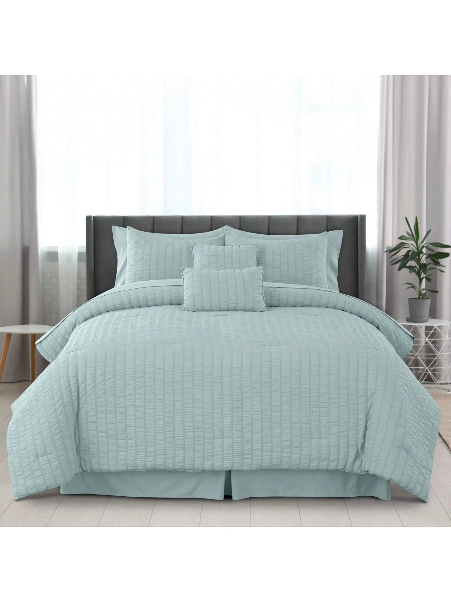 Luxury 10-Piece Comforter Bedding Set .Soft Seersucker Bed in a Bag Collection