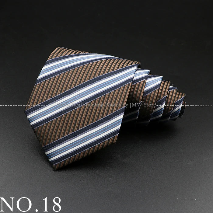 Luxury Paisley Men’s Business Necktie . Wedding & Formal Tie