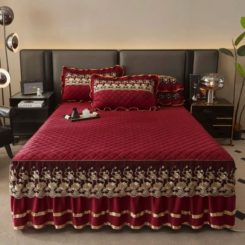 Luxury European Lace Velvet Bedspread Set