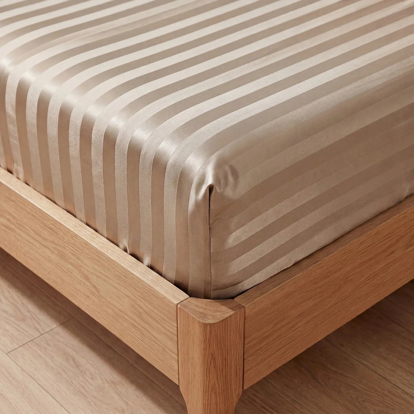 Luxury Satin Jacquard Fitted Sheet & Pillowcase Set