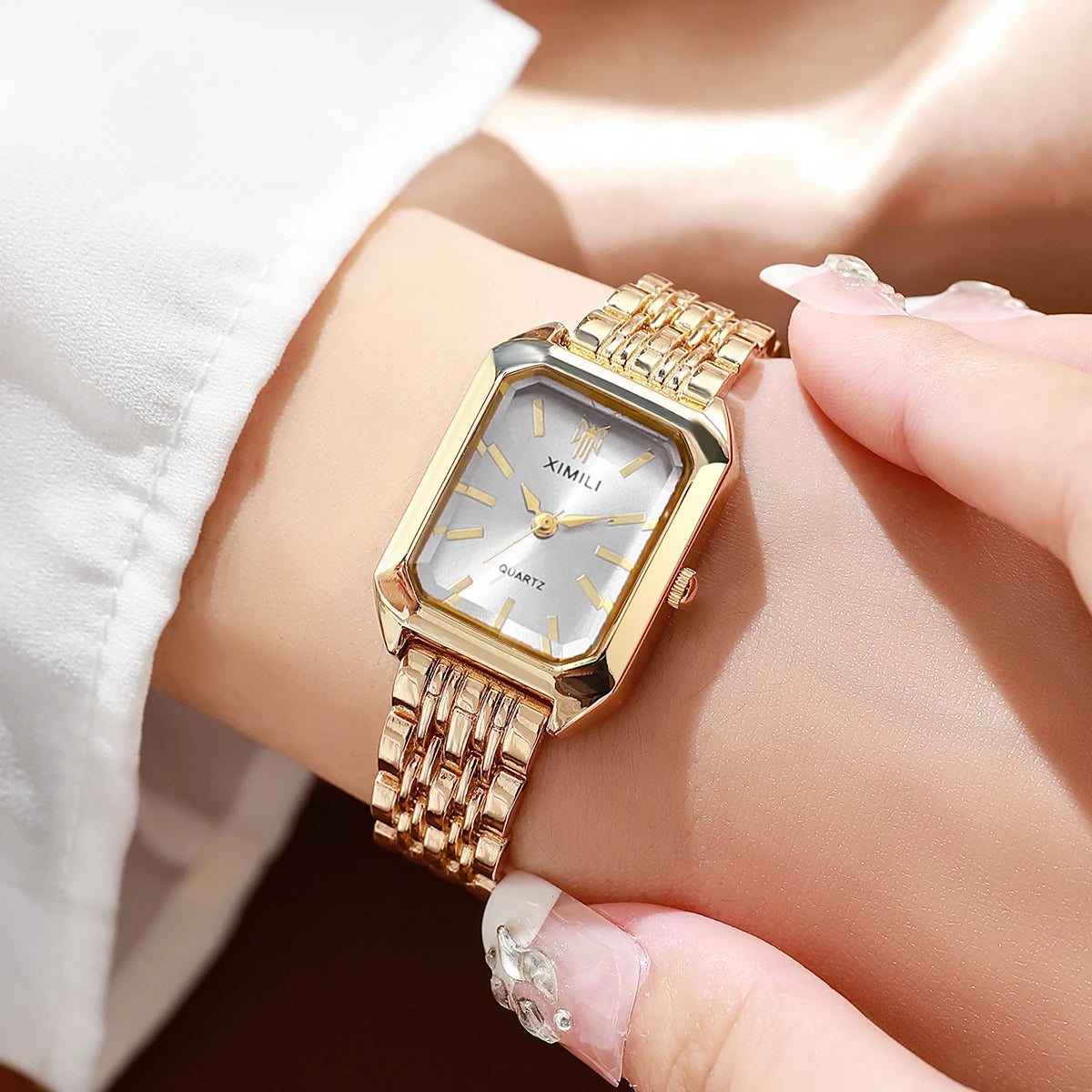 Elegant Women’s Rectangular Quartz Watch. Stainless Steel Bracelet Fashion Timepiece