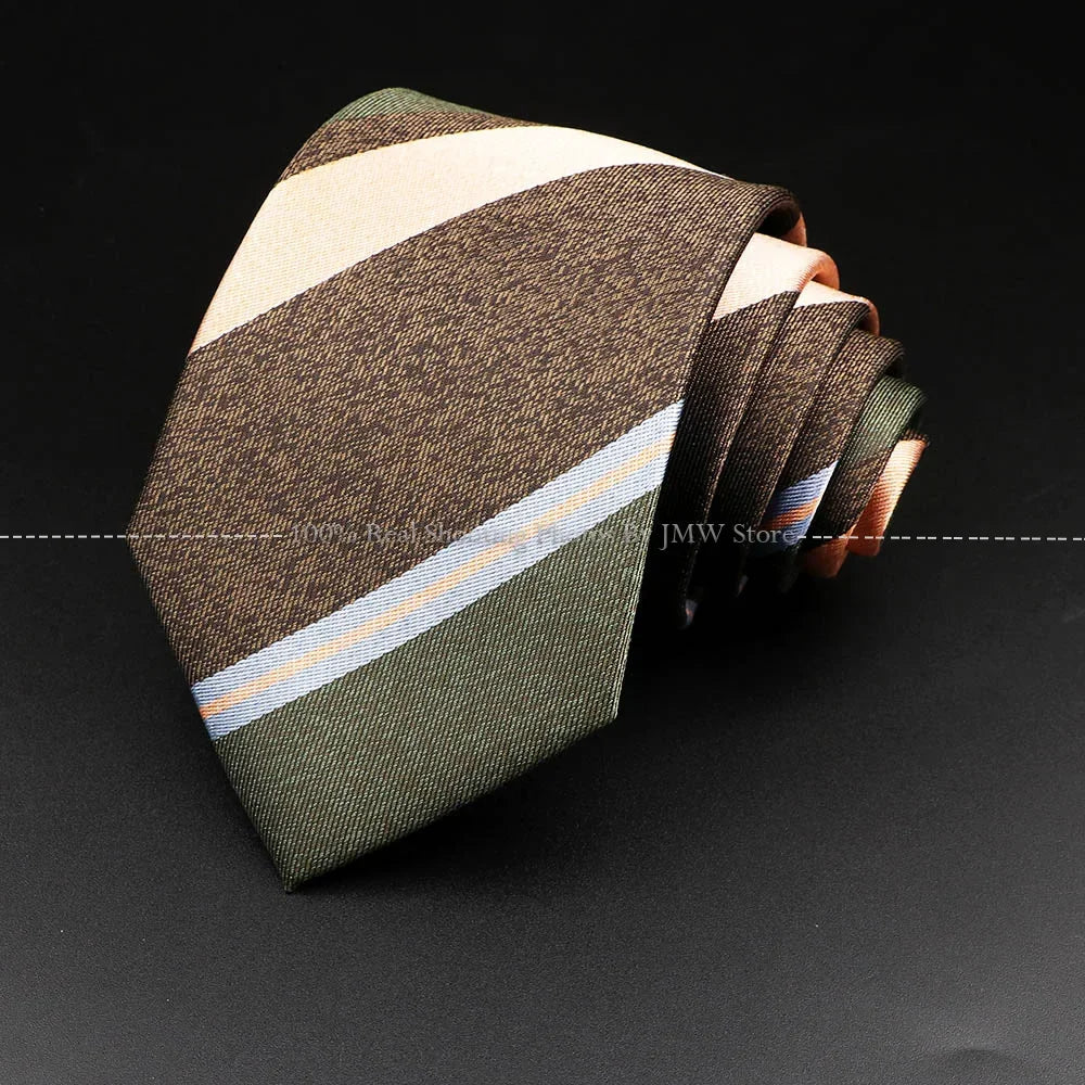 Luxury Paisley Men’s Business Necktie . Wedding & Formal Tie