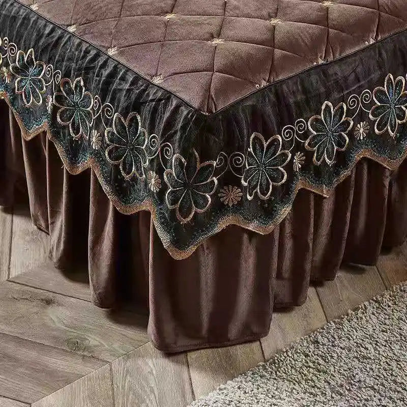 Luxury Plush Quilted Bedspread Set with Embroidered Trim