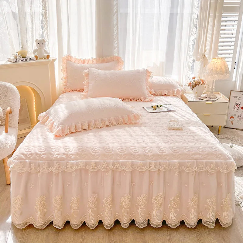 Modern Velvet Lace Bedspread | Quilted Bedding Cover