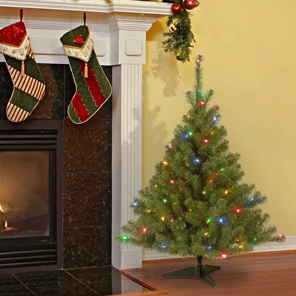 Pre-Lit Artificial Christmas Tree with Decorative Ornaments . Classic Holiday Tree for Home Décor
