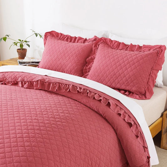 3 Piece Queen Quilt Set Soft Microfiber Bedspread Vintage Design Lightweight Coverlet Includes Pillow Shams Easy Care Machine