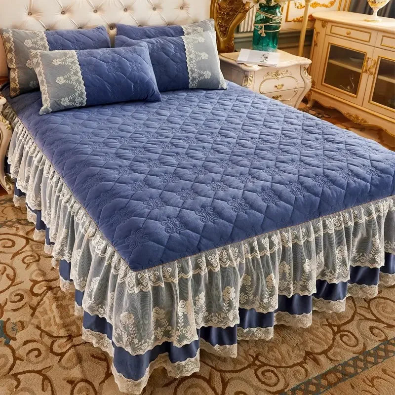 Elegant 3-Piece Lace Fitted Bedspread Set