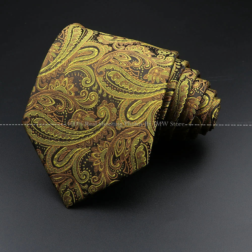 Luxury Paisley Men’s Business Necktie . Wedding & Formal Tie