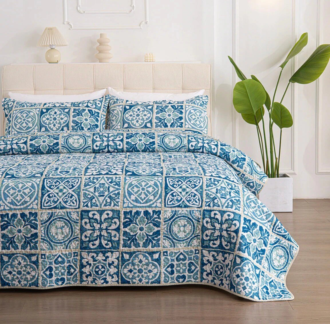 Lightweight Quilted Bedspread & Cover Set