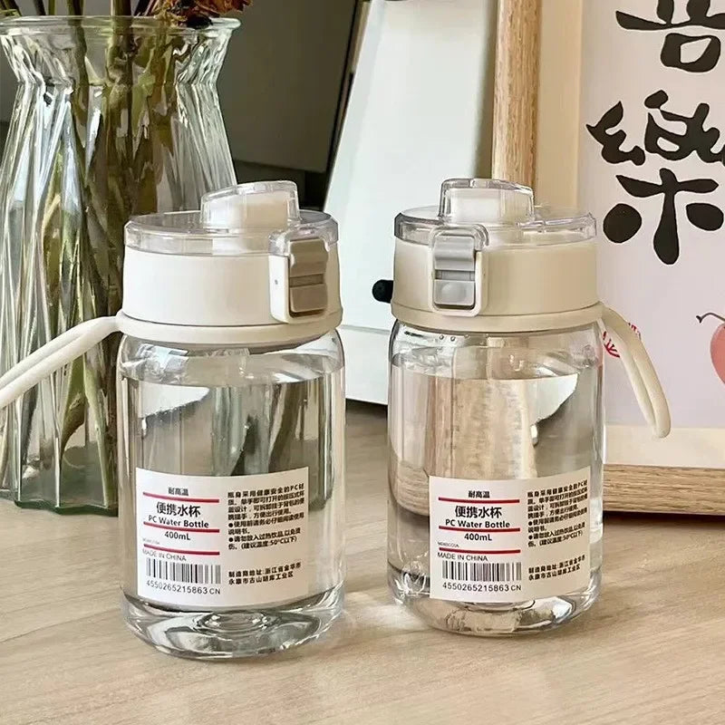 Portable Infuser Water Bottle . Leakproof Fruit Infusion Bottle for Everyday Hydration