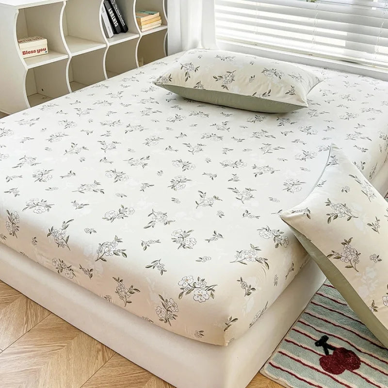 Machine Washable Fitted Mattress Protector. Non-Slip Deep Pocket Mattress Cover
