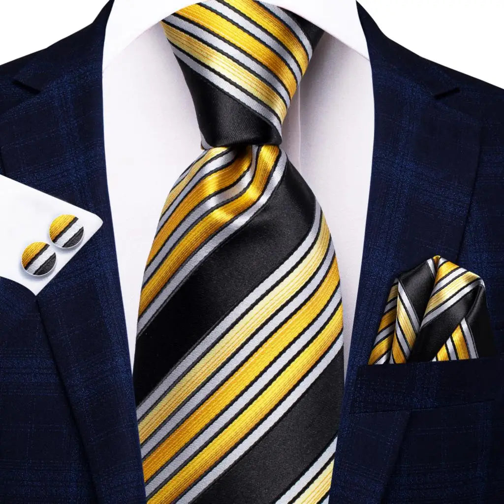 Men’s Gold Patterned Necktie. Wedding & Formal Wear