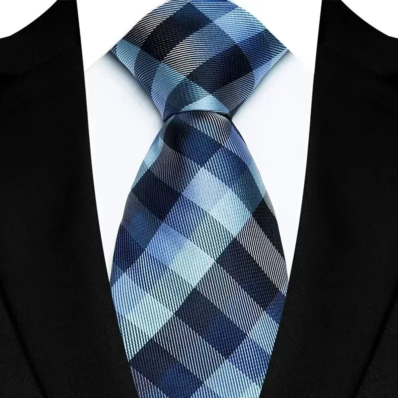 Luxury Men’s Plaid Business Necktie. Classic Checkered Jacquard Tie