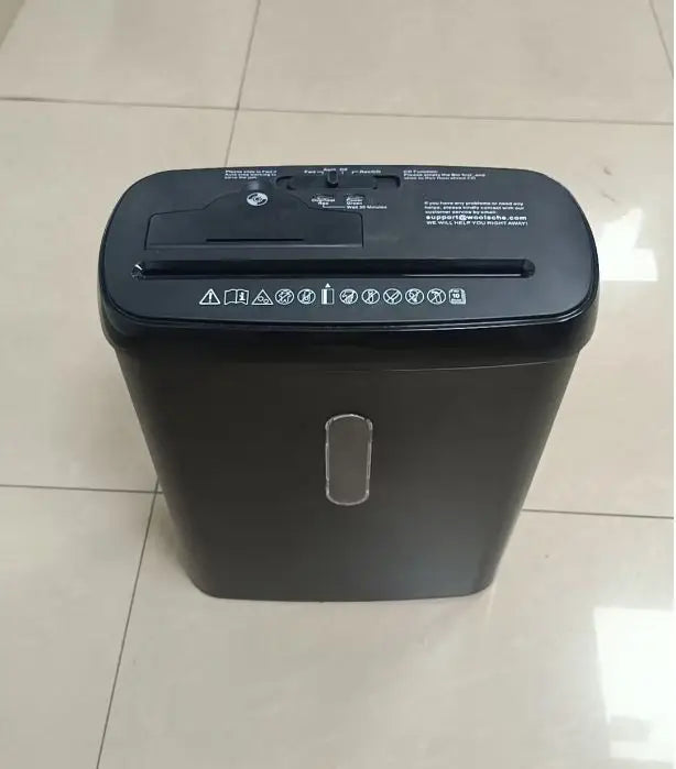 10-Sheet Cross-Cut Paper Shredder with Large Wastebasket