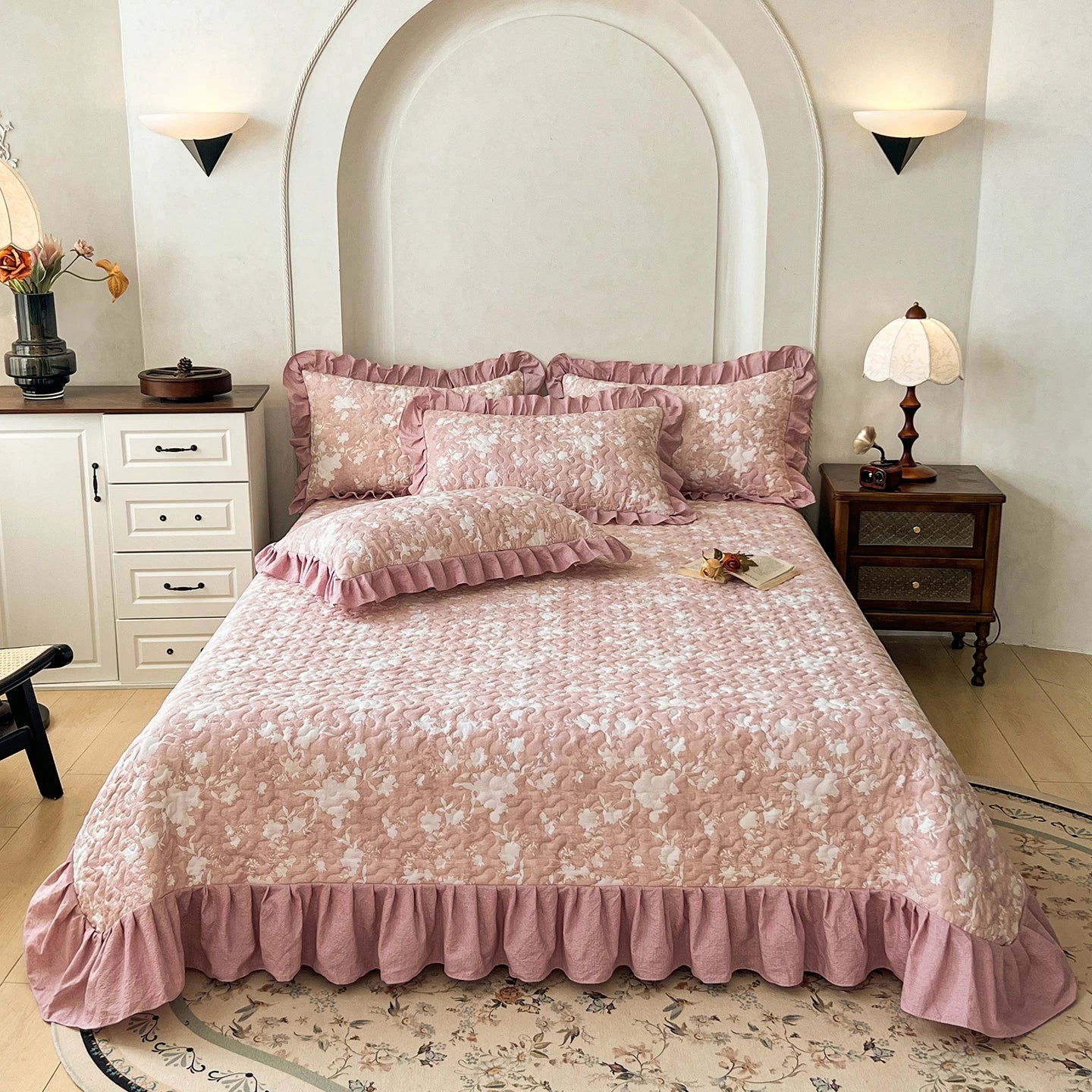 Elegant Floral Quilted Bedspread Set with Ruffle Trim