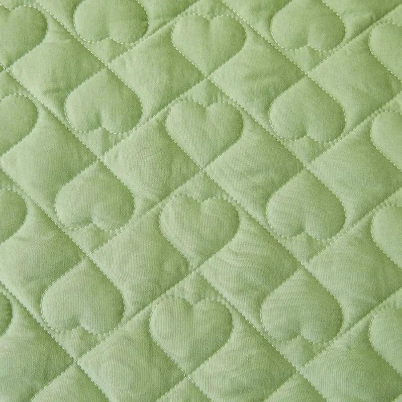 Elegant Quilted Ruffle Bedspread Set