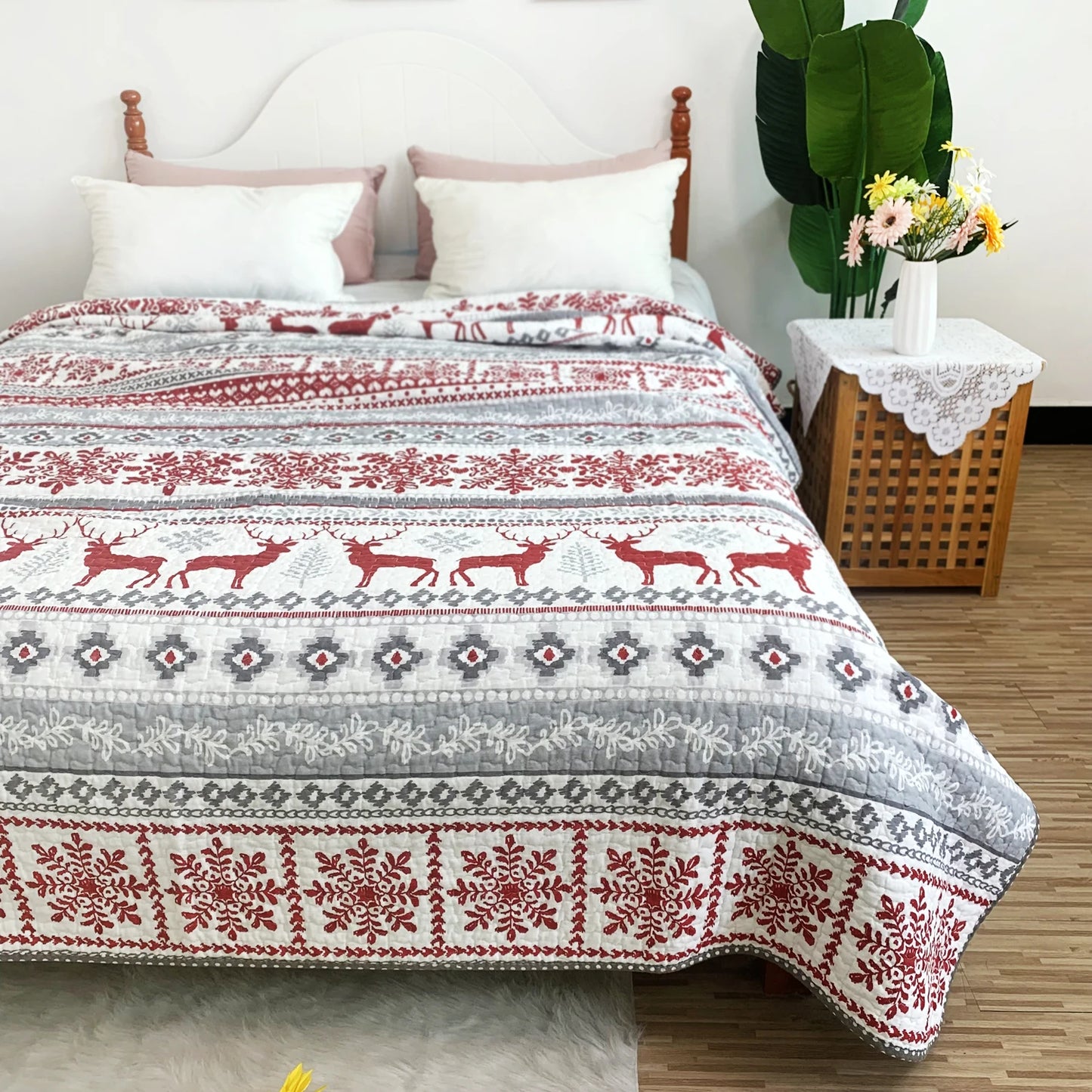 Floral Lightweight Quilted Bedspread Set