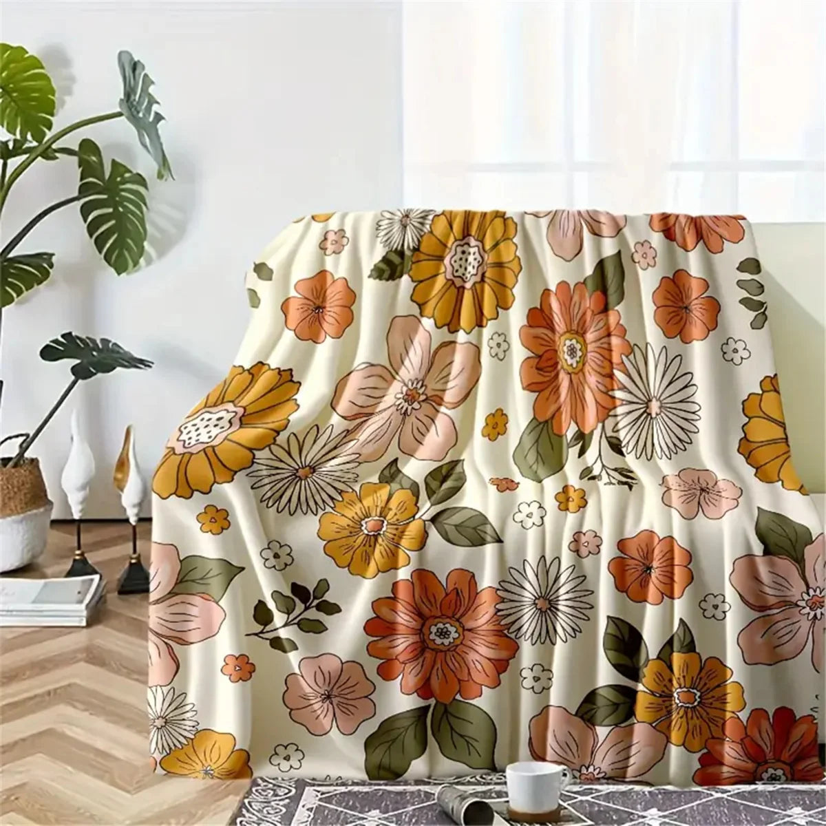 1Pc Custom Name Text Floral Pattern Fleece Blanket Suitable for Living Room Bedroom Dorm Study Coffee Shop Decor Perfect Gift