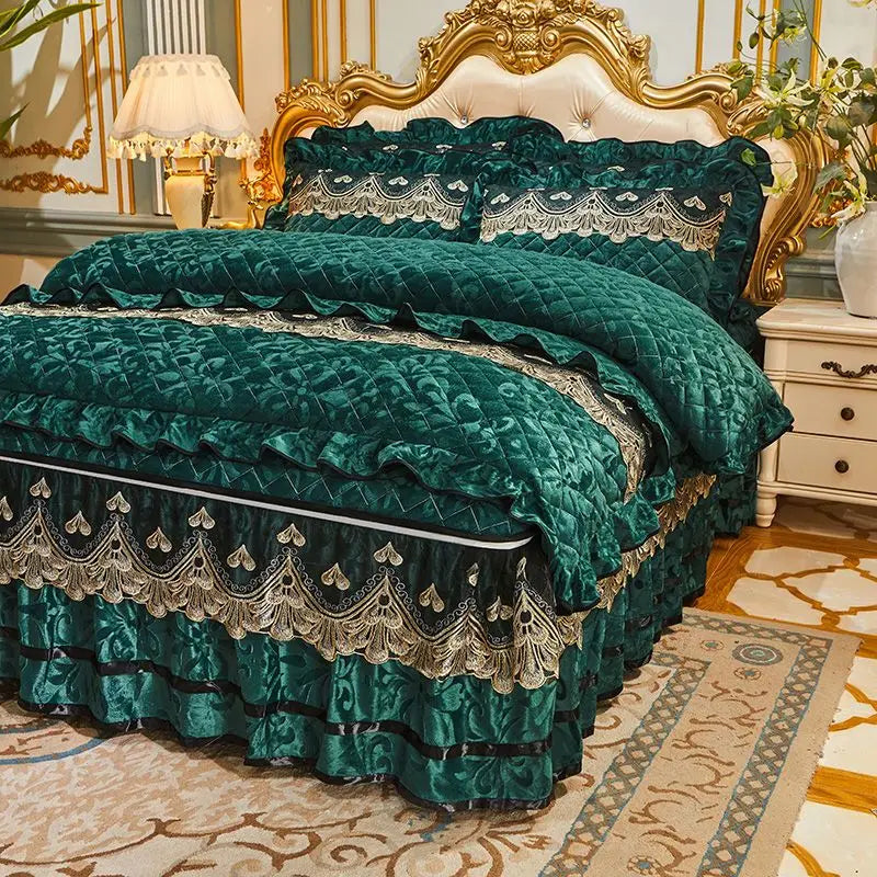 Luxury Emerald Green Quilted Bedspread Set
