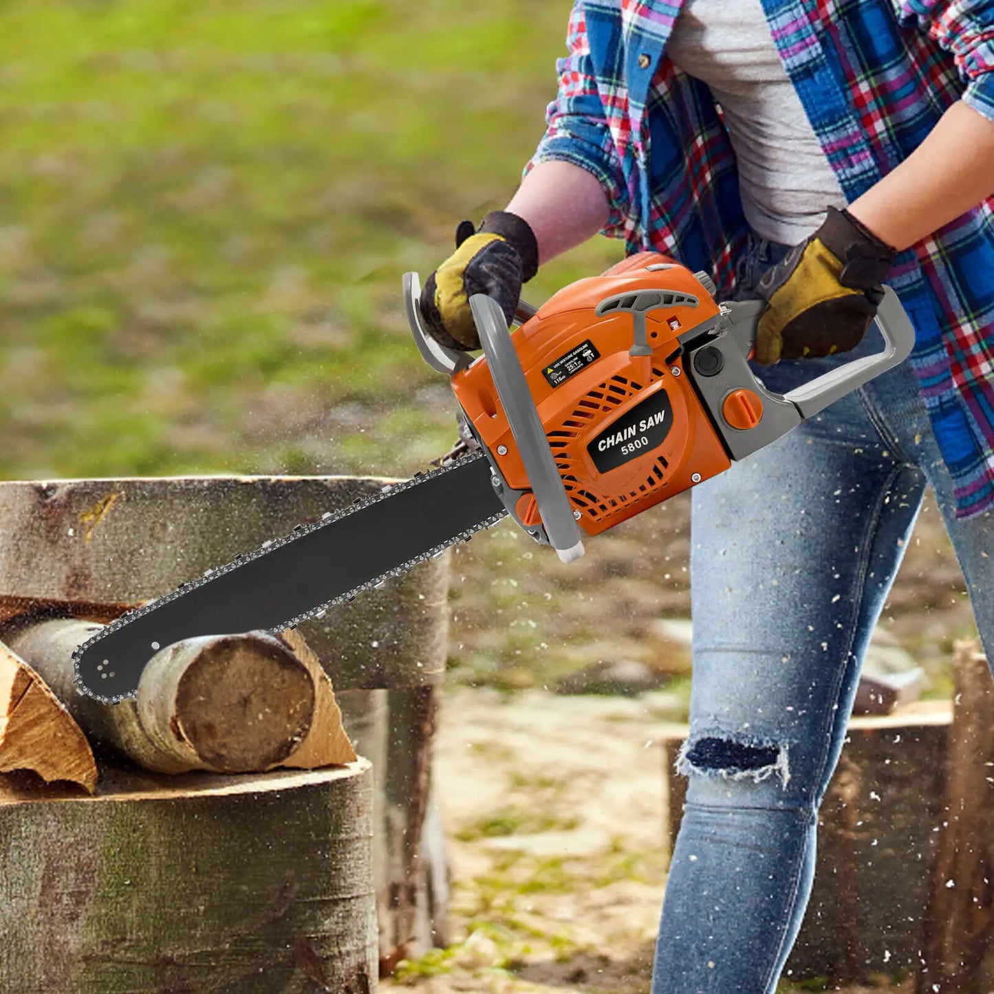 Convenient&Comfortable Gasoline Chainsaw - Hand-Pull Spring-Loaded Starter, Non-Slip Shock-Absorbing Ergonomic Handle