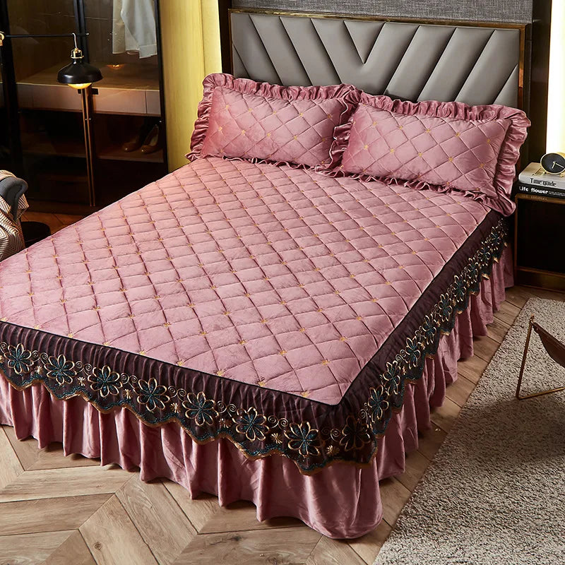 Luxury Plush Quilted Bedspread Set with Embroidered Trim