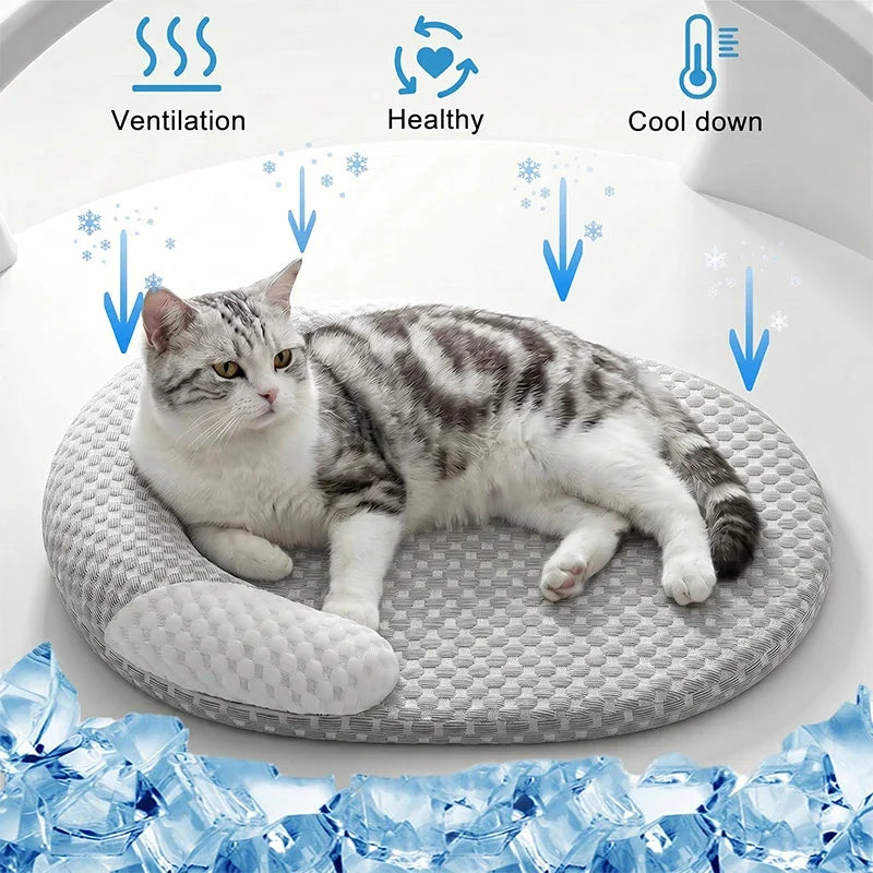 Self Cooling Plush Pet Bed for Dogs & Cats . Soft Round Calming Bed with Washable Cover