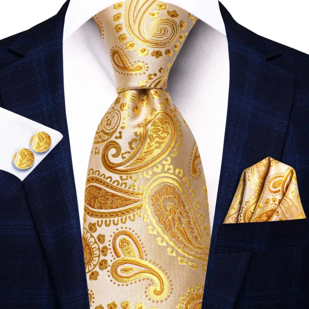 Men’s Gold Patterned Necktie. Wedding & Formal Wear