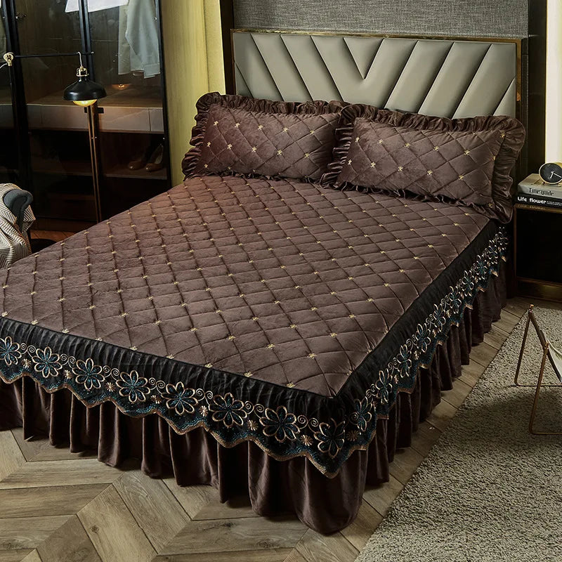 Luxury Plush Quilted Bedspread Set with Embroidered Trim