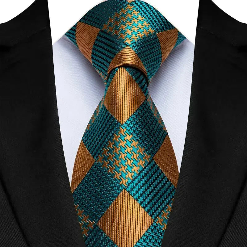 Luxury Men’s Plaid Business Necktie. Classic Checkered Jacquard Tie