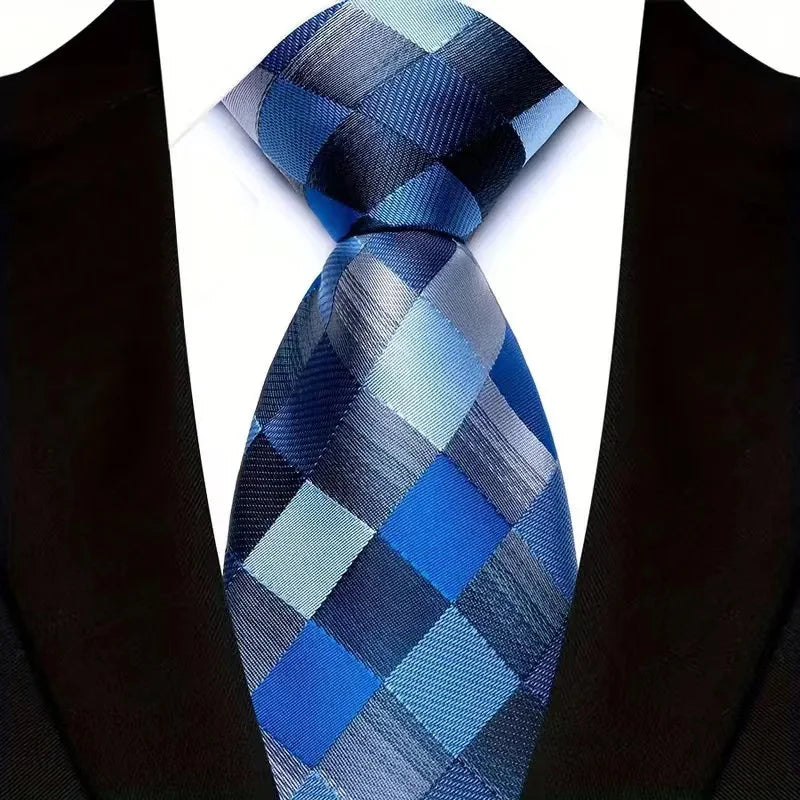 Luxury Men’s Plaid Business Necktie. Classic Checkered Jacquard Tie