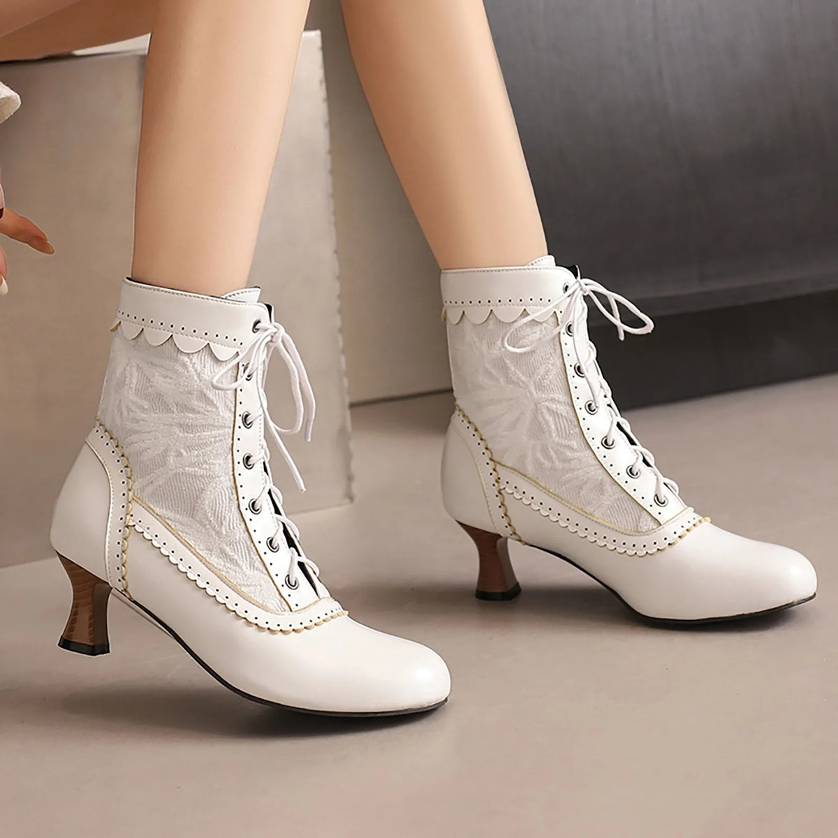 Women’s Vintage Lace-Up Ankle Boots | Low Chunky Heel Booties