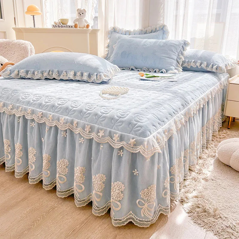 Modern Velvet Lace Bedspread | Quilted Bedding Cover