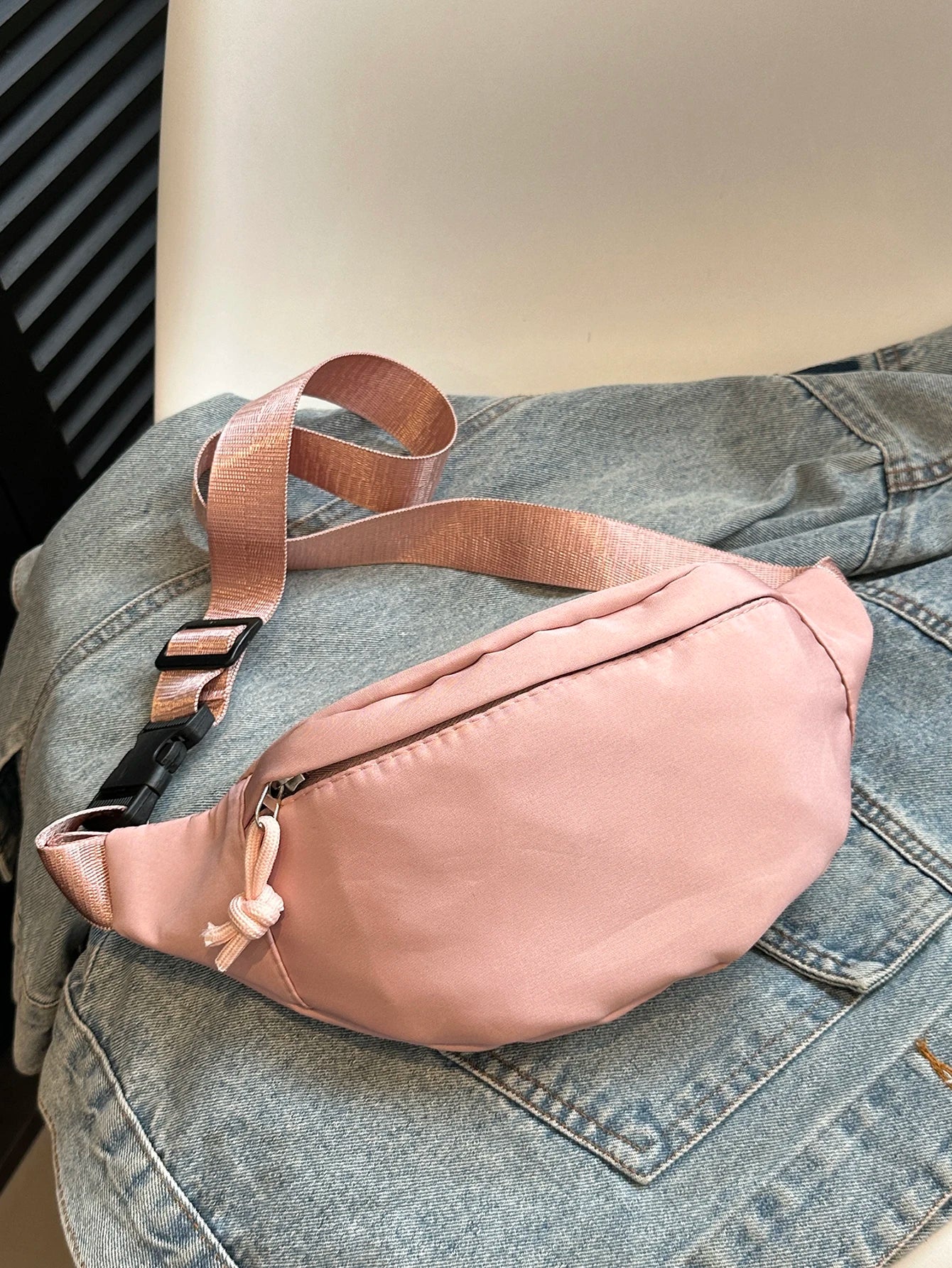 Unisex Travel Waist Bag . Lightweight Crossbody Belt Bag for Sports, Running, Travel & Everyday Use