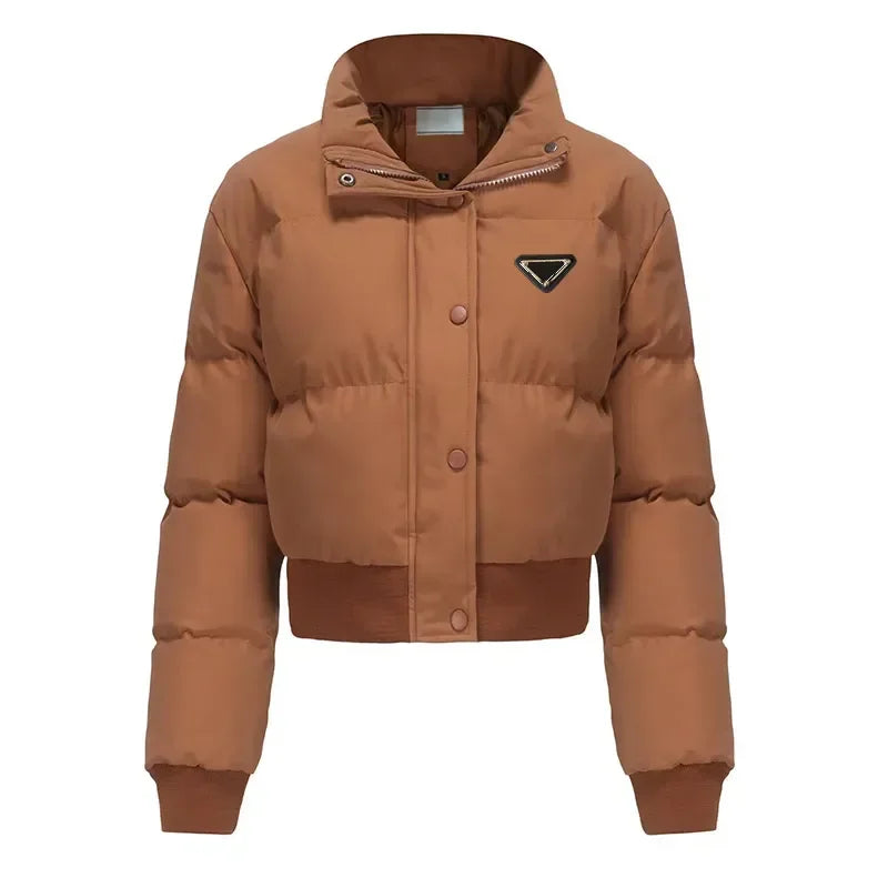 Women’s Cropped Puffer Jacket .Stylish Warm Winter Coat with Modern Streetwear Design