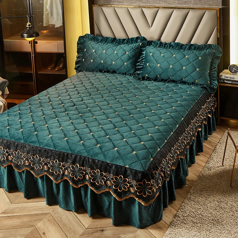Luxury Plush Quilted Bedspread Set with Embroidered Trim