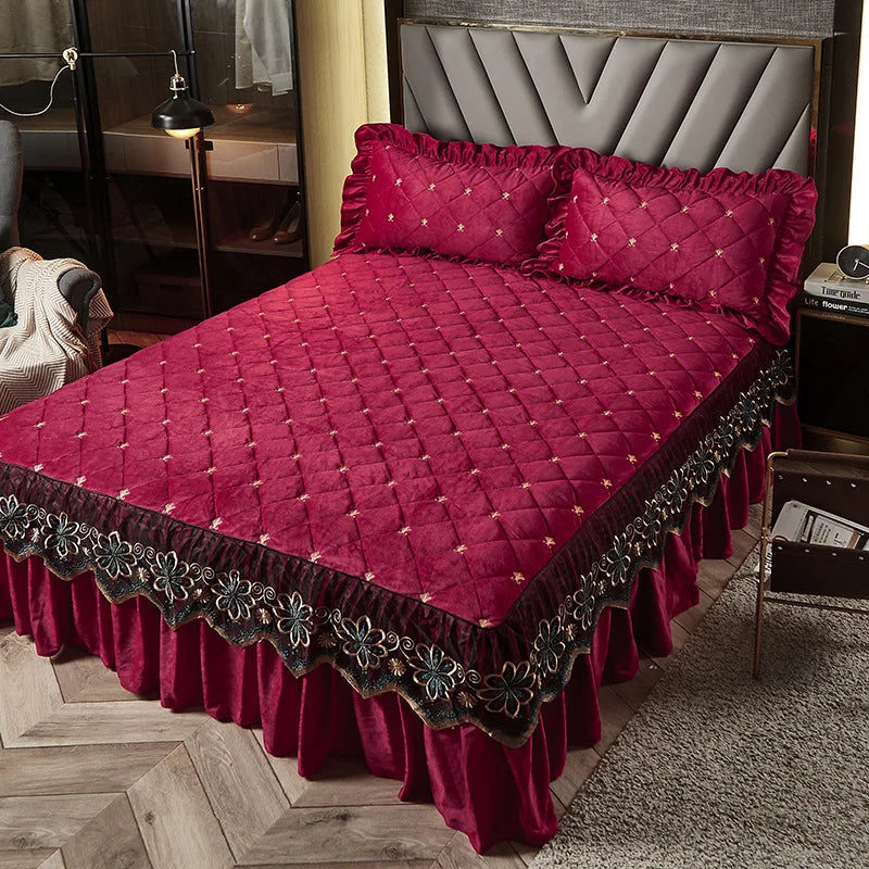Luxury Plush Quilted Bedspread Set with Embroidered Trim