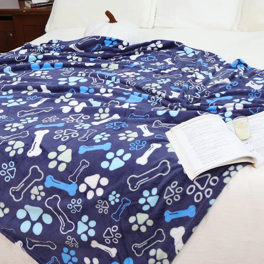 Cozy Checkered Plush Throw Blanket . Soft Warm Flannel Blanket for Couch, Bed & Home Decor