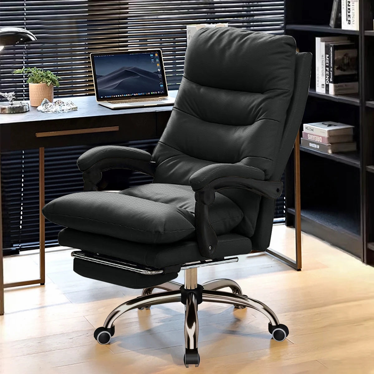 Comfortable Office Chair High Back Executive Desk Chair Leather Computer Gaming Chair Swivel Office Chairs with Footrest