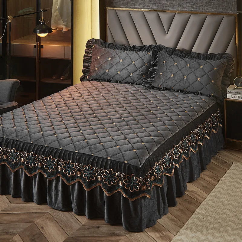 Luxury Plush Quilted Bedspread Set with Embroidered Trim