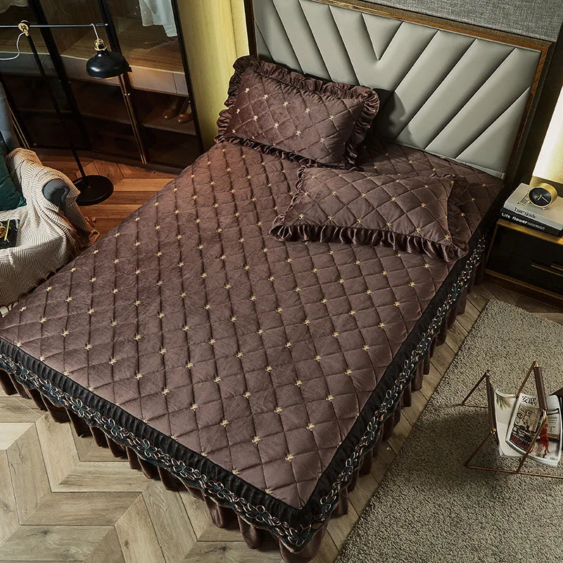 Luxury Plush Quilted Bedspread Set with Embroidered Trim