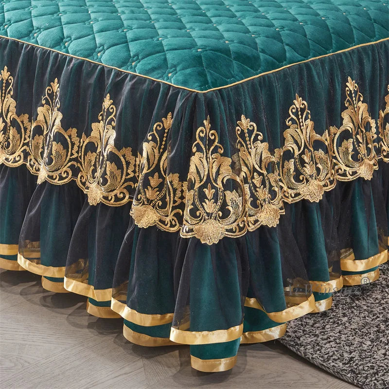 AIWINSURE-European Lace Velvet Bedspread Set, King Size, Queen Thickened Bed Cover, Soft Bed Skirt, Luxury, with 2 Pillowcases