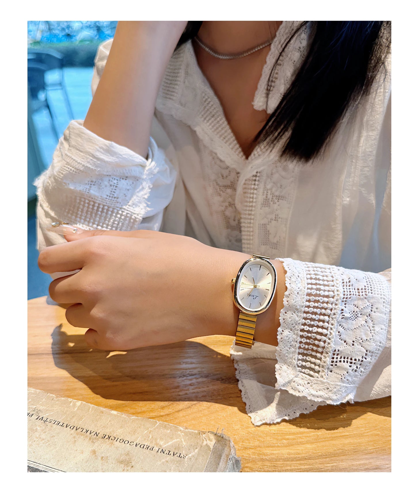Elegant Gold Tone Women’s Bracelet Watch Minimalist Fashion Timepiece