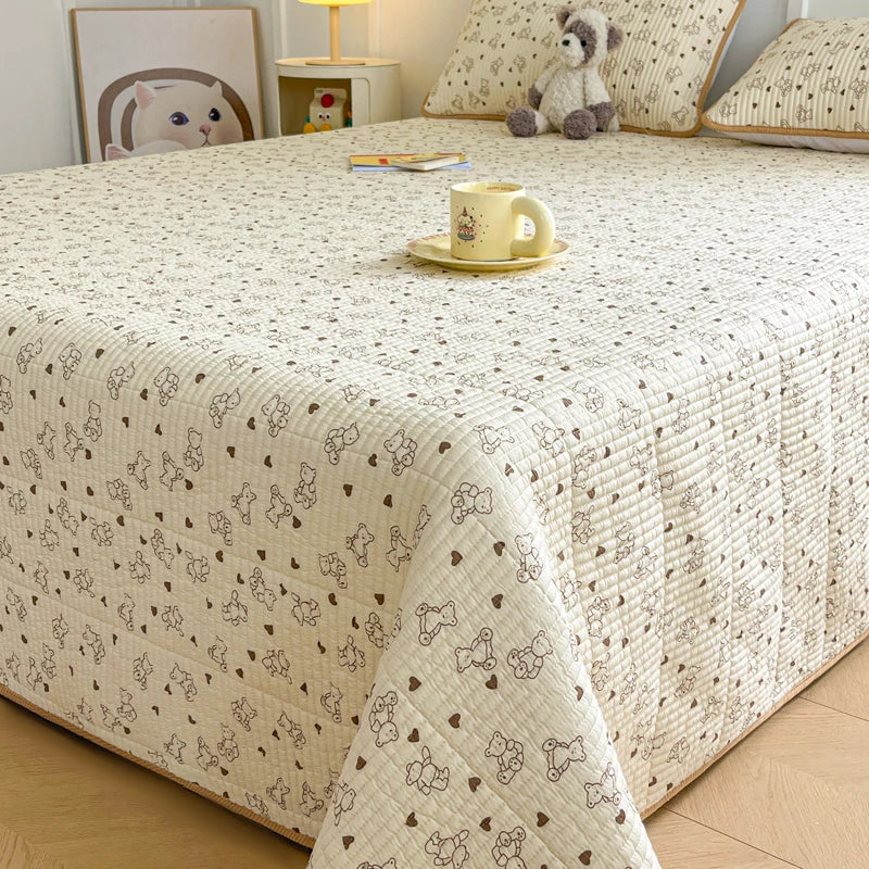 Waterproof Printed Bedspread . Reversible Double-Sided Bed Cover